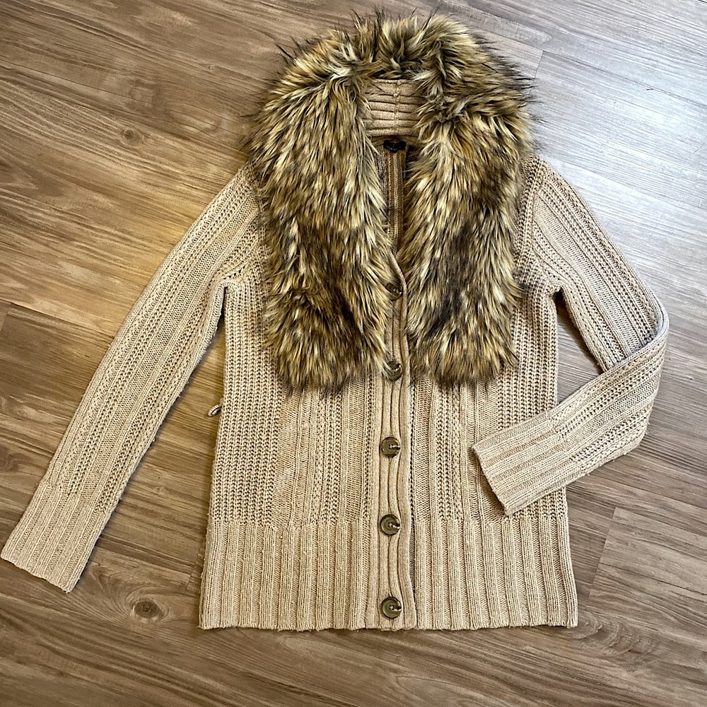 Vintage Moda International Cable Knit Cardigan Faux Fur Removable Collar